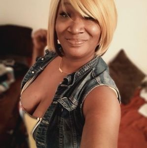 Meet your Posher, Latasha